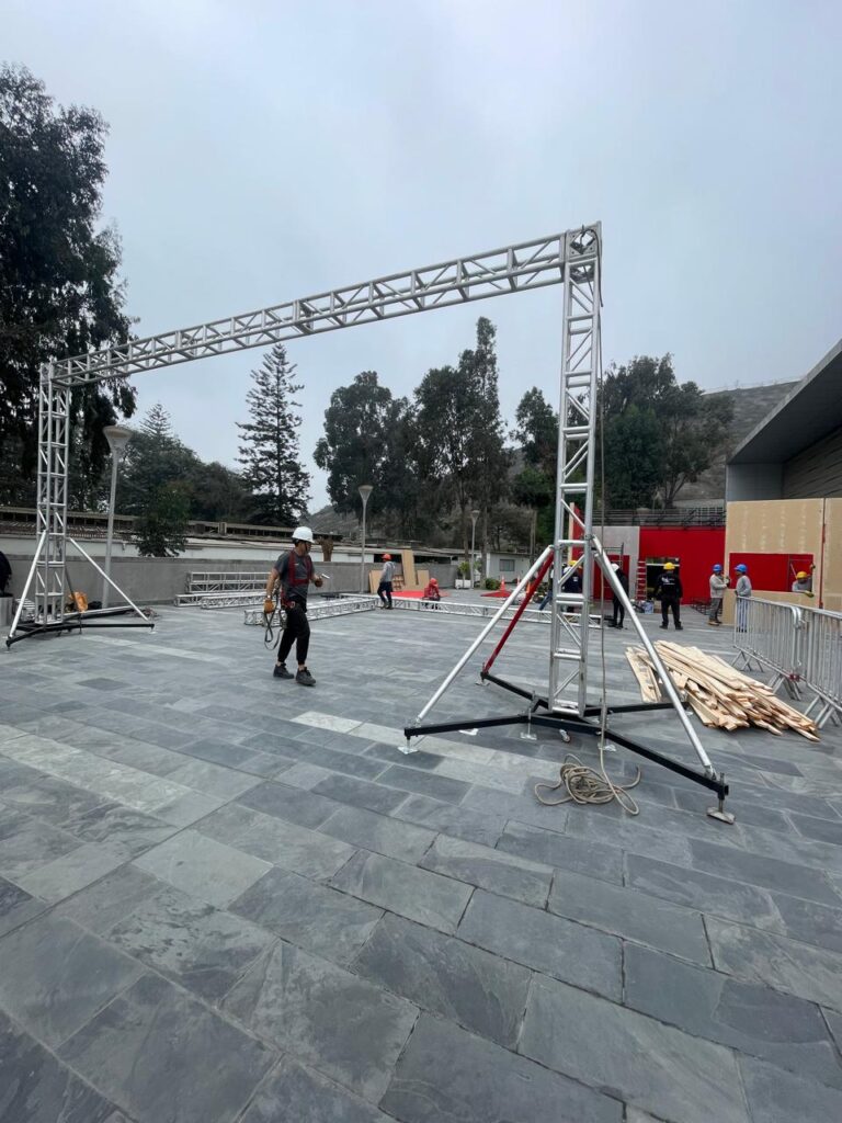 supervisión de seguridad ssoma en montaje de eventos